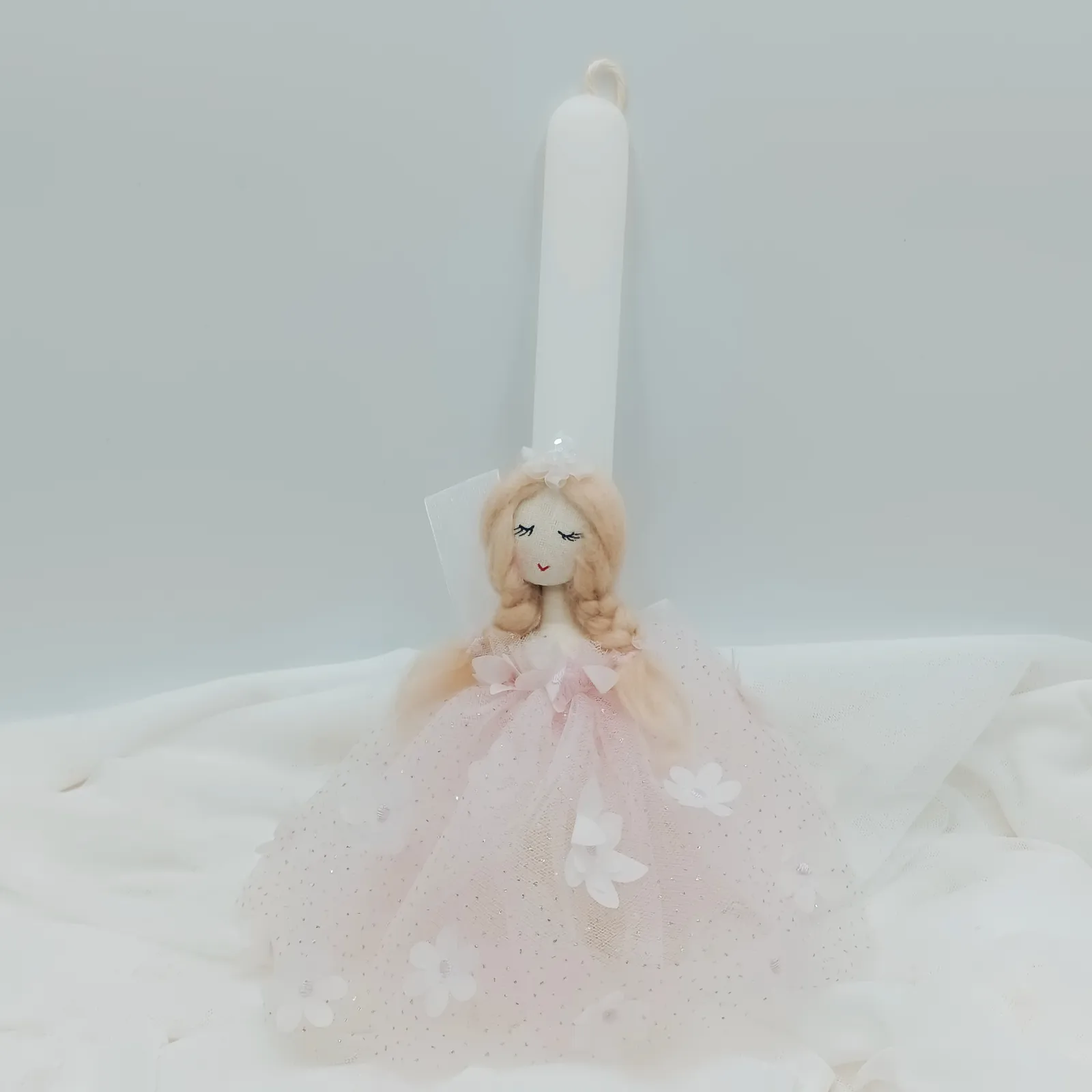Χειροποίητη Πασχαλινή Λαμπάδα "Tiny Floral Doll" – Με Μίνι Μαγνητάκι