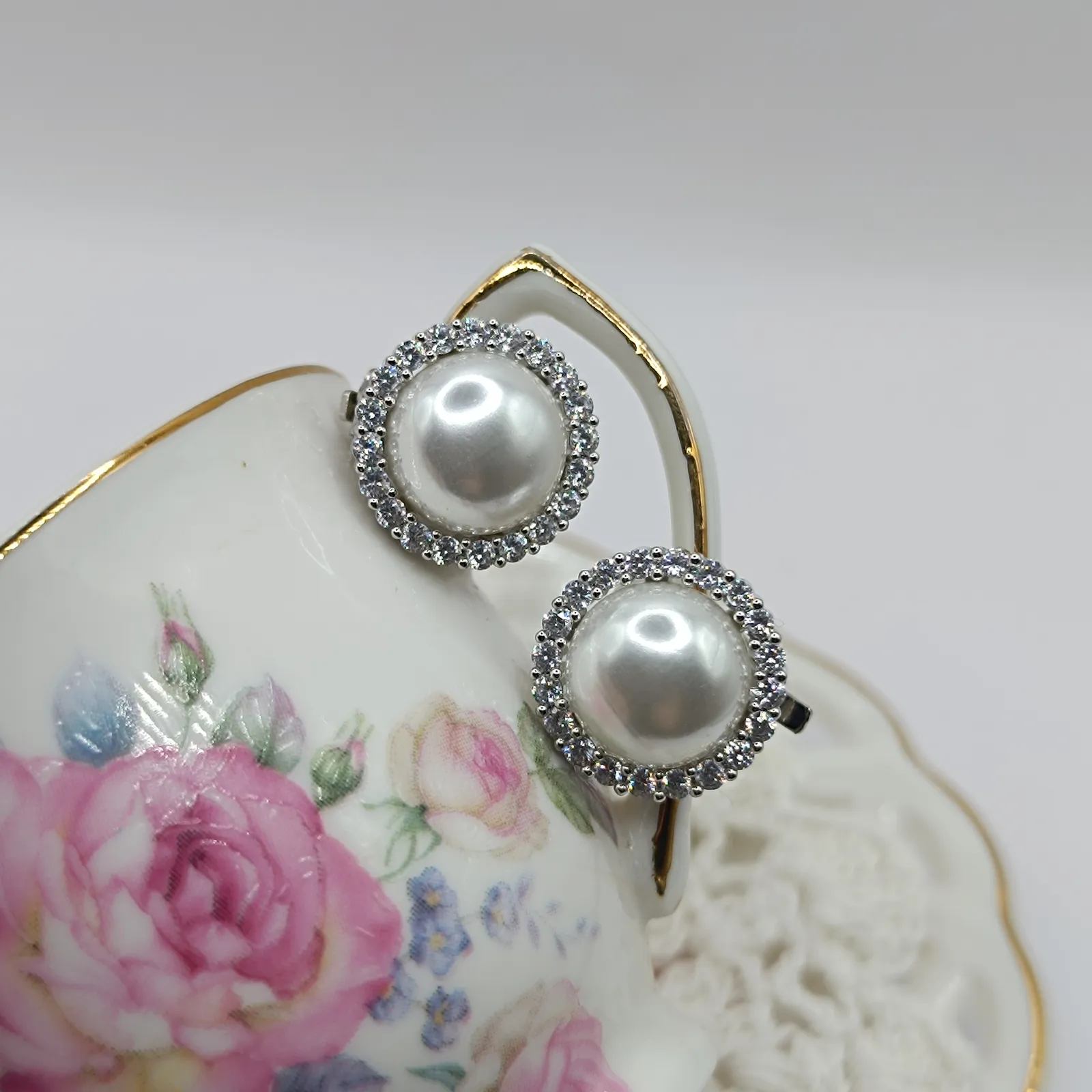 Σκουλαρίκια «Timeless Pearl Halo»