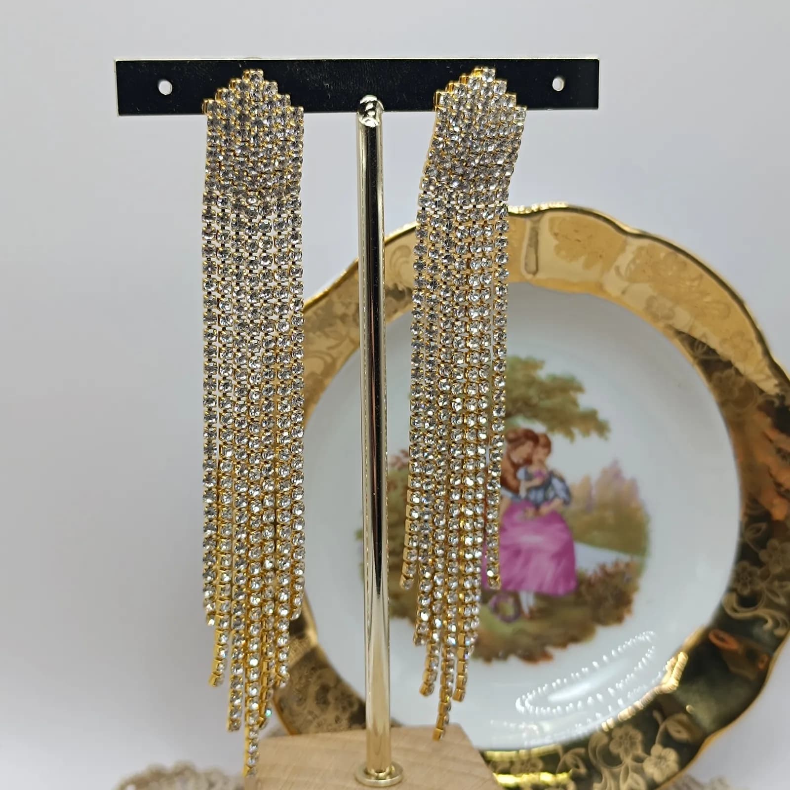 Σκουλαρίκια «Glamour Fringe» – Ατσάλινη Λάμψη