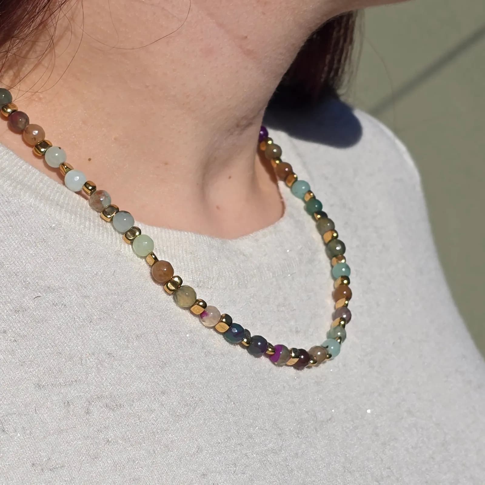 Κολιέ "Golden Hematite" με Πολύχρωμες Χάντρες